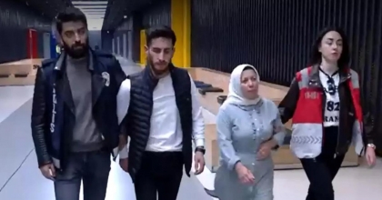 KAYINVALİDE VE DAMAT CANLI YAYINDA GÖZALTINA ALINDI