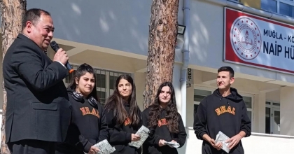 KÖYCEĞİZLİ İKİ ÖĞRENCİ ÖYKÜ YARIŞMASINDA BİRİNCİLİĞİ PAYLAŞTI