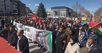 KÜTAHYA'DA BİNLERCE KİŞİ İSRAİL'İ PROTESTO ETTİ