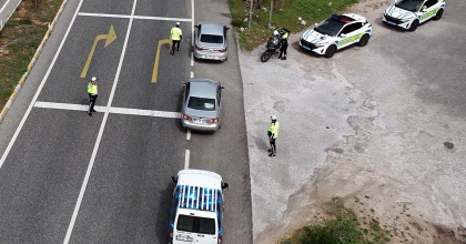 MUĞLA'DA BAYRAM DENETİMLERİNDE 2 BİN 656 SÜRÜCÜYE İŞLEM YAPILDI