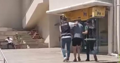 MARMARİS’TE İNGİLİZ TURİST SAHTE POUNDLA YAKALANDI