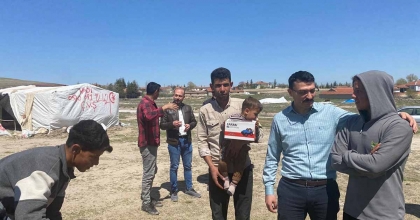 MEVSİMLİK İŞÇİLER EMİRDAĞ’A GELMEYE BAŞLADI