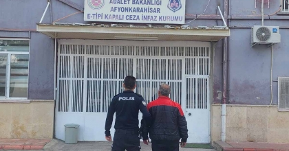 MUAYENE İÇİN GİTTİĞİ HASTANEDE TELEVİZYON ÇALDI