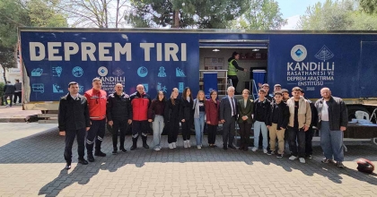 NAZİLLİ'DE DEPREM SİMÜLASYON EĞİTİM TIRI İLGİ GÖRDÜ