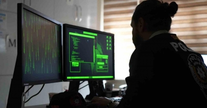 SANAL DÜNYADA DEVRİYE SÜRÜYOR