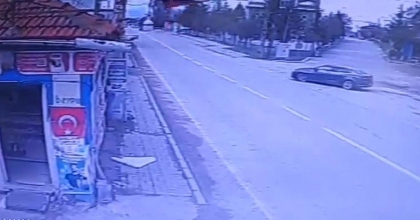 SÜRÜCÜNÜN ÖLDÜĞÜ KAZA GÜVENLİK KAMERASINDA