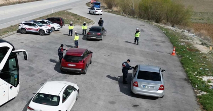 TRAFİK DENETİMLERİ SAYESİNDE İLÇEDE KAZALAR AZALDI