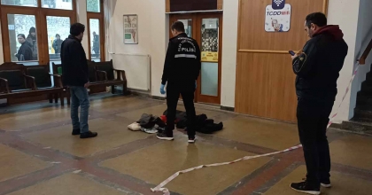 TREN GARINDA UNUTULAN VALİZ PANİĞE NEDEN OLDU