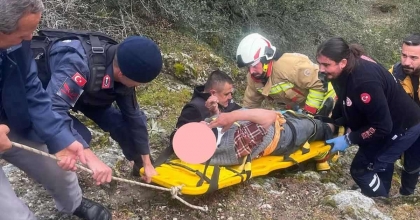 UÇURUMDAN YUVARLANAN ZİHİNSEL ENGELLİ ADAM YARALANDI