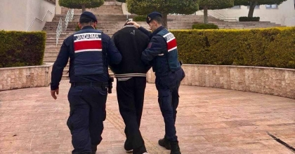 UYUŞTURUCU SUÇUNDAN ARANAN ŞAHIS MARMARİS'TE YAKALANDI