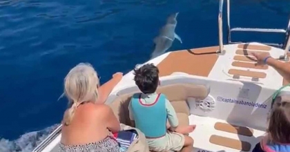 YUNUSLARDAN ÖLÜDENİZ’DE MUHTEŞEM GÖSTERİ