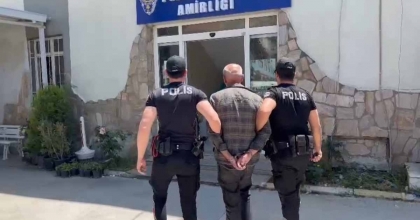 21 YIL HAPİS CEZASI OLAN ŞÜPHELİ İZMİR’DE YAKALANDI