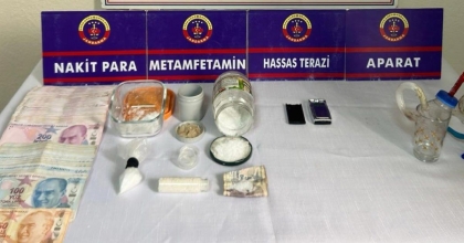 ALAŞEHİR’DE UYUŞTURUCUDAN 2 TUTUKLAMA