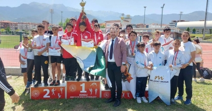 ATLETİZMDE ÖDÜLLER SAHİPLERİNİ BULDU