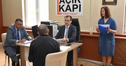 SALİHLİ’DE SORUNLARIN ÇÖZÜMÜ 'AÇIK KAPI'DA
