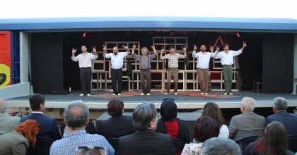 VAGON SAHNE UŞAK TREN GARI'NDA PERDELERİNİ AÇTI