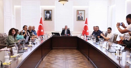 İZMİR’DE YANGIN RİSKİNE KARŞI ORMANLARA GİRİŞ YASAKLANDI