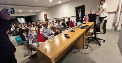 AFYONKARAHİSAR’DA ECZACILAR İYİLİK İÇİN BULUŞTU