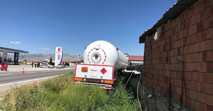 AFYONKARAHİSAR’DA FACİADAN DÖNÜLDÜ