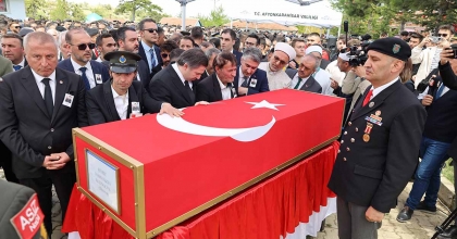 AFYONKARAHİSAR KAHRAMANINI UĞURLADI