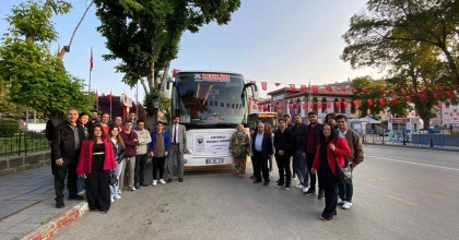 AFYONKARAHİSARLI ADD’Lİ GENÇLER ANITKABİR’E GİTTİ