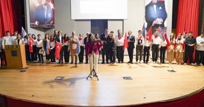 ALİAĞA'DA GÜL BAYRAMI ETKİNLİĞİ DÜZENLENDİ