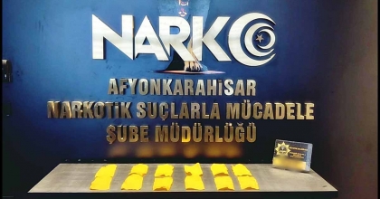 ARACIN GİZLİ BÖLMESİNDEKİ UYUŞTURUCUYU POLİS BÖYLE BULDU