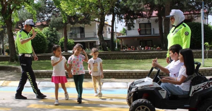 AYDIN'DA MİNİKLER DİREKSİYON BAŞINA GEÇTİ