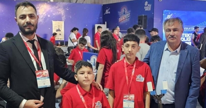 BAŞKAN ÖĞRENCİLERLE TEKNOFEST’E KATILDI