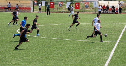 ÇAMELİ FUTBOL TURNUVASINDA ŞAMPİYON BARCELONA SK OLDU