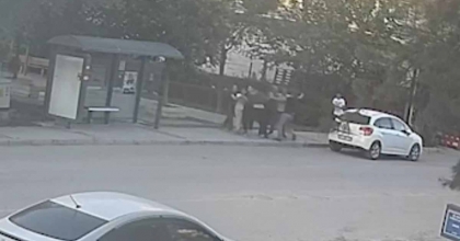 ÇOCUK KAVGASINA AİLELER DE KARIŞTI: 4 YARALI