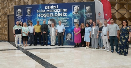 DENİZLİ’DE “BİLİM VE SEVGİ” SÖYLEŞİSİNE YOĞUN İLGİ