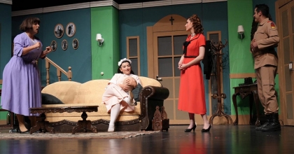 DENİZLİ’DE TİYATRO ŞÖLENİ