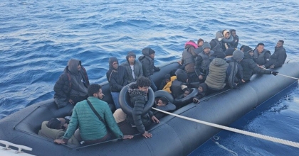 DİDİM’DE 42 DÜZENSİZ GÖÇMEN KURTARILDI