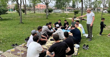 DİYANET GENÇLİK MERKEZİ’NDEN SINAV ÖNCESİ MORAL PİKNİĞİ