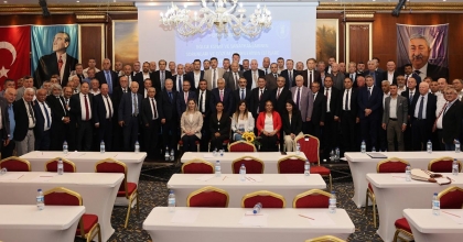 ESNAFIN SORUNLARI İZMİR'DE MASAYA YATIRILDI