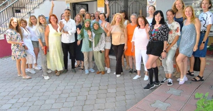 FETHİYE'NİN YABANCILARI TÜRKÇE ÖĞRENİYOR