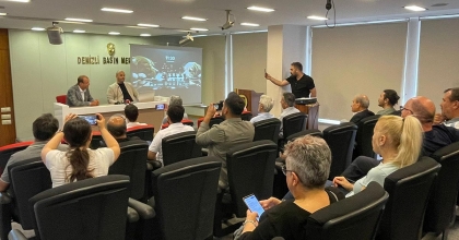 GAZETECİLERE YAPAY ZEKÂ DESTEKLİ YAZILIM EĞİTİMİ