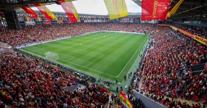 GÖZTEPE'DE KOMBİNELER SATIŞA ÇIKTI