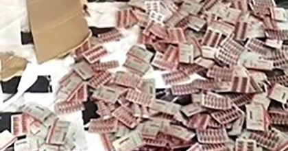 HENÜZ 17 YAŞINDA; BİNLERCE UYUŞTURUCU HAPLA YAKALANDI