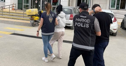 İZMİR'İN TURİSTİK İLÇELERİNDE ZEHİR TACİRLERİNE OPERASYON