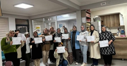 KADINLARA MANTAR YETİŞTİRİCİLİĞİ KURUSU VERİLDİ