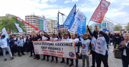 KONAK BELEDİYESİ'NDE MEMURLAR İŞ BIRAKTI