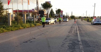 KÜTAHYA'NIN TAVŞANLI İLÇESİNDE TRAFİK KAZASI: 6 YARALI