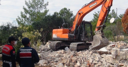 MENTEŞE BELEDİYESİNDEN İMARA AYKIRI YAPILARA GEÇİT YOK