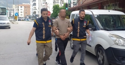 MANİSA’DA 13 ARACA ZARAR VEREN ŞÜPHELİ YAKALANDI
