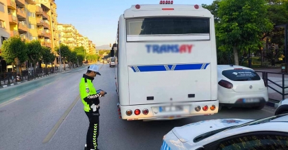 MANİSA’DA 7 SERVİS ARACI TRAFİKTEN MEN EDİLDİ