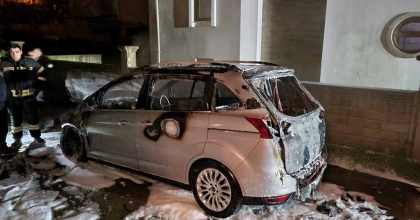 OTOMOBİL YANGININDA BİR ŞÜPHELİ GÖZALTINA ALINDI