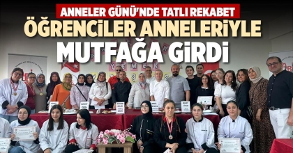 ÖĞRENCİLER ANNELERİYLE MUTFAĞA GİRDİ