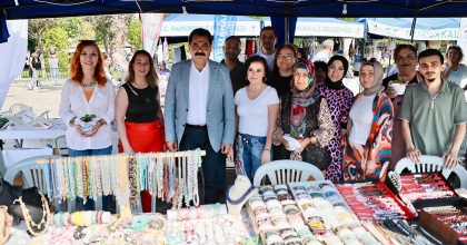 PAMUKKALE’DE ANNELER GÜNÜ KERMESİ